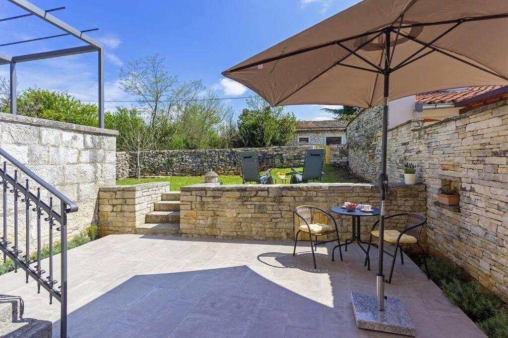 House Kristina **** Villa Burici Exterior photo